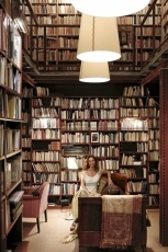 Nuria Amat: En el mundo hispano, la literatura peca de machismo porque los propios autores...