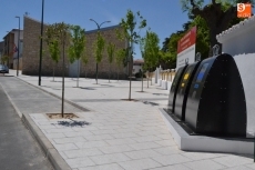 Foto 4 - Colocado el cartel anunciador de las obras de la calle San Fernando justo cuando llegan a su fin