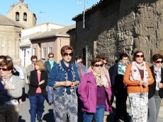 Foto 3 - Los fieles arropan a la Virgen en el rosario de la aurora