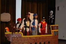 Foto 5 - Final teatral con los 'Piratas de agua dulce' y 'La reina de los duendes'