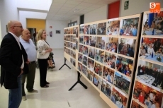 Foto 3 - Los jubilados de la Policía Local muestran sus fotografías