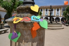 Foto 6 - Cáritas reparte medio millar de raciones de su paella solidaria