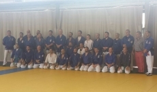 Foto 5 - Integrantes de Dojo Kun participan en un curso de defensa personal policial