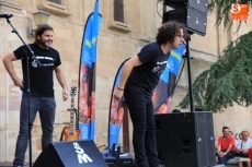 Foto 6 - Padres e hijos disfrutan juntos de los mejores momentos de la historia del rock