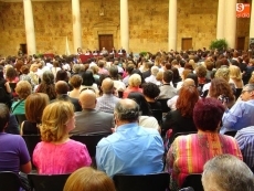 Foto 4 - La promoción 2011-2015 de Filología de la USAL disfruta de su feliz despedida