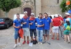 Foto 3 - Las pandas llenan de colorido y buen ambiente las Fiestas del Corpus