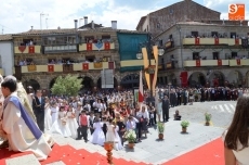 Foto 6 - Los Hombres de Musgo reviven la tradición en una solemne procesión de Corpus