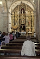 Foto 3 - Lluvia de pétalos en un Corpus en el que los niños brillaron más que el sol