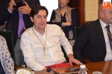 Foto 6 - Alejo estrena su quinta mayoría absoluta con una oposición muy reivindicativa