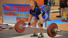 Foto 3 - La haltera del Club HalterTormes Iris Sánchez se cuelga la medalla de plata en el Nacional