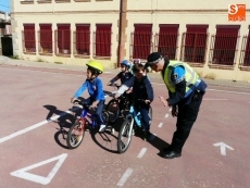 Foto 6 - Clase práctica de Seguridad Vial en el CEIP Filiberto Villalobos