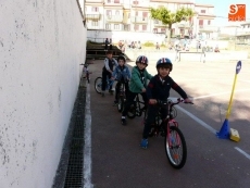 Foto 4 - Clase práctica de Seguridad Vial en el CEIP Filiberto Villalobos