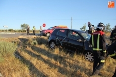Foto 4 - Una joven resulta herida tras una salida de vía en el cruce de la CL-517 hacia Guadramiro