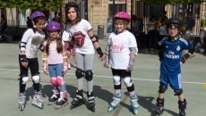 Foto 3 - El colegio Francisco Vitoria acoge una exhibición de patinaje con varios ejercicios