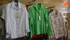 Foto 4 - Modas María continúa con su 'rompe precios' ofreciendo faldas y camisas con un 20% de descuento