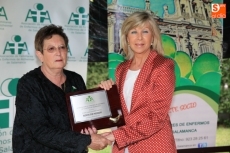 Foto 3 - Isabel Gonzalez se convierte en socia de honor de la Asociación de Familiares de Enfermos de...