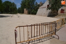 Foto 6 - Completado el vallado del nuevo parking mientras empieza a construirse el pantalán