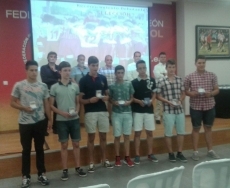Foto 3 - La Federación de Castilla y León distingue a Rodrigo Cencerrado y Adrián Moreiro