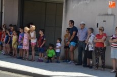 Foto 5 - La Hermandad de la Peña arranca su 25ª Romería con un histórico paso por el recinto amurallado