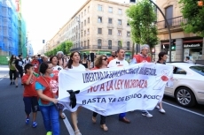 Foto 4 - Amnistía y Stop Desahucios salen a la calle contra la Ley Mordaza