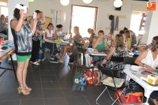 Foto 4 - Cerca de 40 personas participan en un maratón de scrap de 12 horas de duración