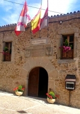 Foto 3 - La localidad se acicala para el verano