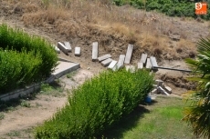 Foto 4 - El Ayuntamiento crea nuevos escalones en la cuesta de las higueras