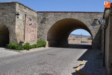 Foto 4 -  El Ayuntamiento prohibirá el paso de peatones por la bóveda grande de Amayuelas