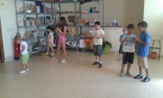 Foto 4 - Niños y niñas se divierten a la vez que aprenden en La Escuela de Verano