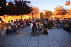 Foto 4 - Cine en la 'Gran Pantalla' de la Biblioteca Torrente Ballester