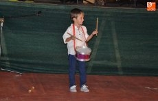 Foto 5 - El Barrio Nuevo vive su propio Festival de Eurovisión de la mano de sus niños y jóvenes