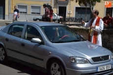 Foto 4 - Medio centenar de vehículos recibe la bendición de San Cristóbal