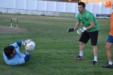Foto 5 - El Ciudad Rodrigo CF inicia su nueva vida en 3ª División