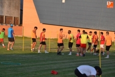 Foto 4 - El Ciudad Rodrigo CF inicia su nueva vida en 3ª División