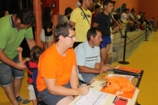 Foto 3 - Deportividad y buen ambiente en la primera jornada del II Campeonato de Fútbol Sala Cantalpino-Las ...