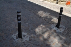 Foto 3 - 1Foto: Colocadas nuevas bases para bolardos en la calle Cardenal Pacheco