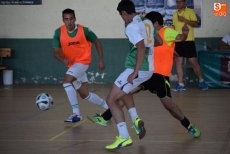 Foto 4 - Victorias de Kambalache, Serrano y Carrascal en la sexta jornada