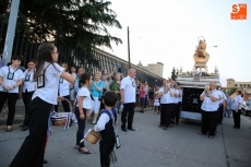 Foto 3 - Tradición y devoción para escoltar a la Virgen del Carmen por las calles de Salamanca
