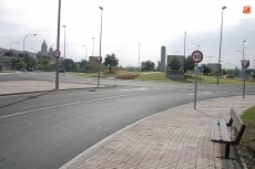 Foto 4 - Un motorista resulta herido tras chocar con un turismo en Salas Bajas