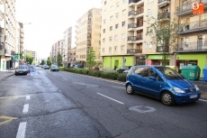 Foto 3 - Un reventón en el paseo de Canalejas complica el tráfico