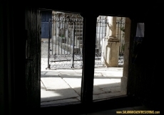 Foto 4 - La iglesia parroquial inaugura su nuevo Viacrucis