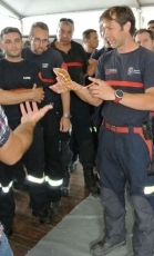 Foto 6 - Los Bomberos de la provincia realizan un curso de tratamiento de reptiles