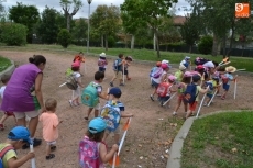Foto 6 - Los niños de la Escuela Infantil hacen su particular peregrinación a Santiago de Compostela