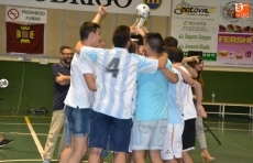 Foto 3 - Bar Troya/La Fuente conquista por 1ª vez el Torneo de Verano