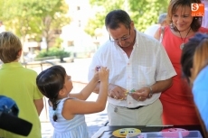 Foto 6 - Talleres, juegos y un zancudo para celebrar el 'Día de los Abuelos' en Los Bandos