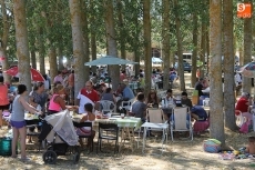 Foto 3 - Los vecinos dan cuenta de casi 1.000 raciones de paella a la sombra de La Chopera