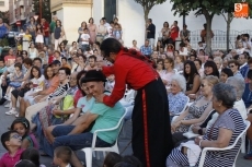 Foto 4 - El teatro de calle arranca en Santa Marta con risas y mucho público