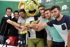 Foto 5 - Vitolo, Diego del Castillo y Dela, ilusionados con el debut de Unionistas en Regional