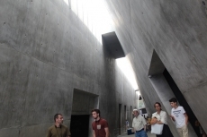 Foto 3 - En silencio contemplaron el horror