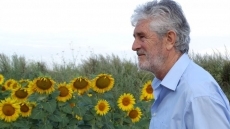 Foto 5 - 'Paisajes de almendros en flor en Las Fuentes', nueva obra de Quintín García